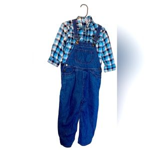 St. Oliver flannel top, with overalls. 3T